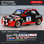 Simulation illustrée du kit stickers KIT002 sur Renault 5 Turbo noire et rouge à l’échelle 1, sponsors et panneaux au numéro 31 en exemple, avec contenu exact du kit.